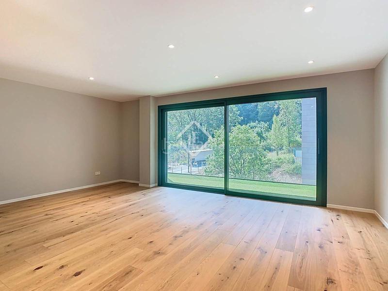 Foto c22d8af7-97eb-47b0-9fe6-baca9254fa9e. Alquiler piso  en excelentes condiciones de 2 dormitorios con 12 m terraza en alquiler en escaldes en Escaldes-Engordany