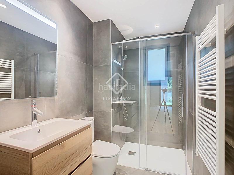 Foto fe395b08-3103-46bb-939a-fd46fd8fcb1c. Alquiler piso  en excelentes condiciones de 2 dormitorios con 12 m terraza en alquiler en escaldes en Escaldes-Engordany