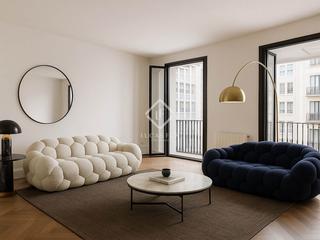 Appartement à Dreta de l´Eixample. Piso en excelentes condiciones de 3 dormitorios con 11m terraza