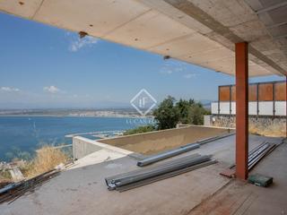 Xalet a Puig Rom-Canyelles-Almadrava. Exclusiva villa de obra nueva disponible a finales de 2025 con v
