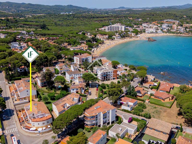 Foto 21a2bb40-dba5-4c7a-ad4b-f874844cab73. Piso  dúplex reformado en venta en segunda línea de mar en la fosca, en Palamós