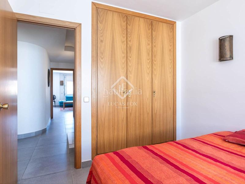 Foto 26394389-d4d2-4ccc-93b9-c5bf0a10fde0. Piso  dúplex reformado en venta en segunda línea de mar en la fosca, en Palamós