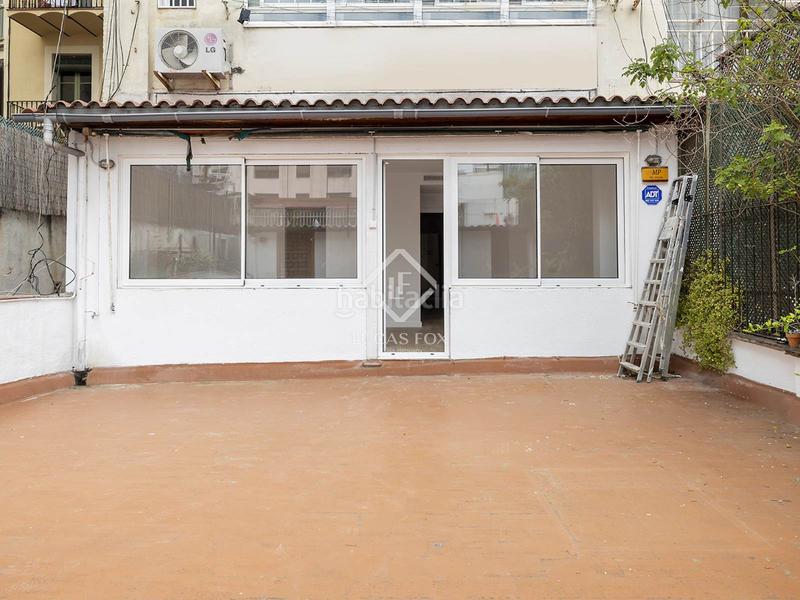 Foto 1fd40e4c-d4c7-480b-9f8e-c5c76ddffa81. Piso  reformado en venta con terraza privada de 82 m en la consell de cent en Barcelona