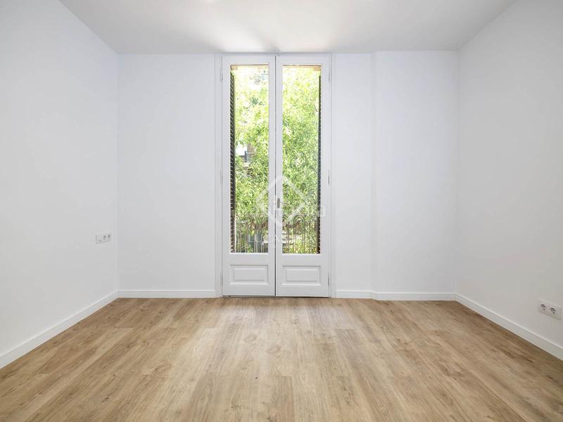 Foto a30aa6d4-3e74-4be4-a922-b1cbdc1ea1ba. Piso  reformado en venta con terraza privada de 82 m en la consell de cent en Barcelona