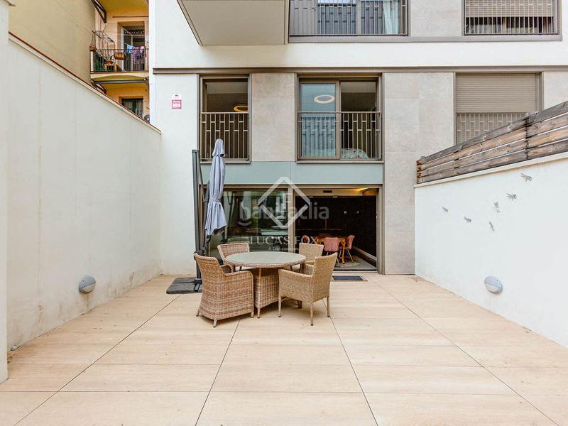 Foto 744fae78-e126-4200-a365-ca9fb7bf2821. Piso dúplex con jardín privado, piscina y aparcamiento en eixample dreta en Barcelona