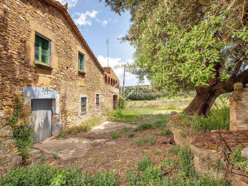 Foto 2c983a13-f4d2-4cbc-abd2-dc6c1fa8bf63. Masia a Forallac