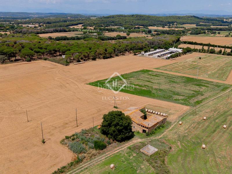 Foto b8316b18-150e-44d9-abb9-230be3db16d0. Masia a Forallac