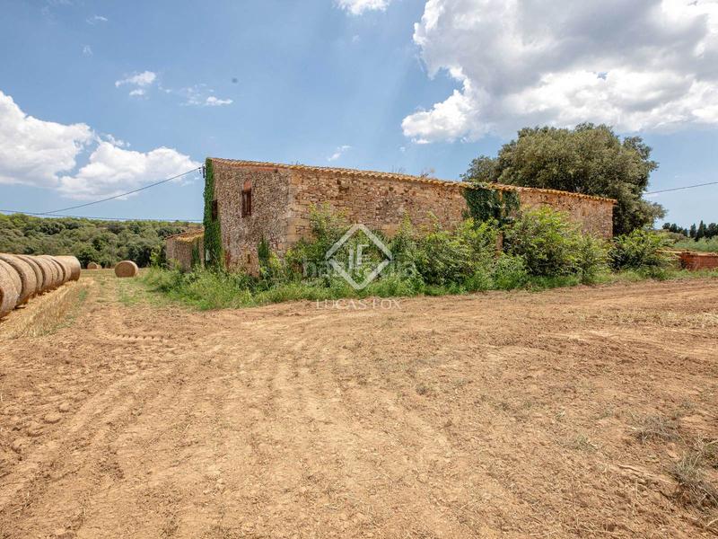 Foto f46adffb-4faf-4b45-b3a9-f487e74f313b. Masia a Forallac