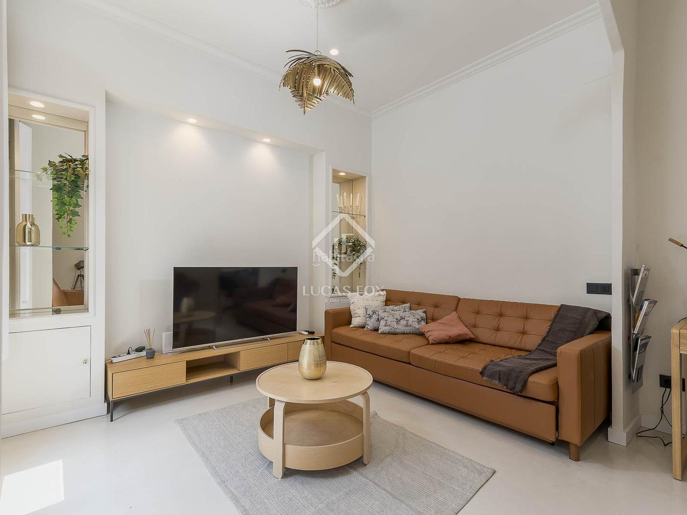 Piso en excelentes condiciones de 2 dormitorios en venta en Eixa Barcelona