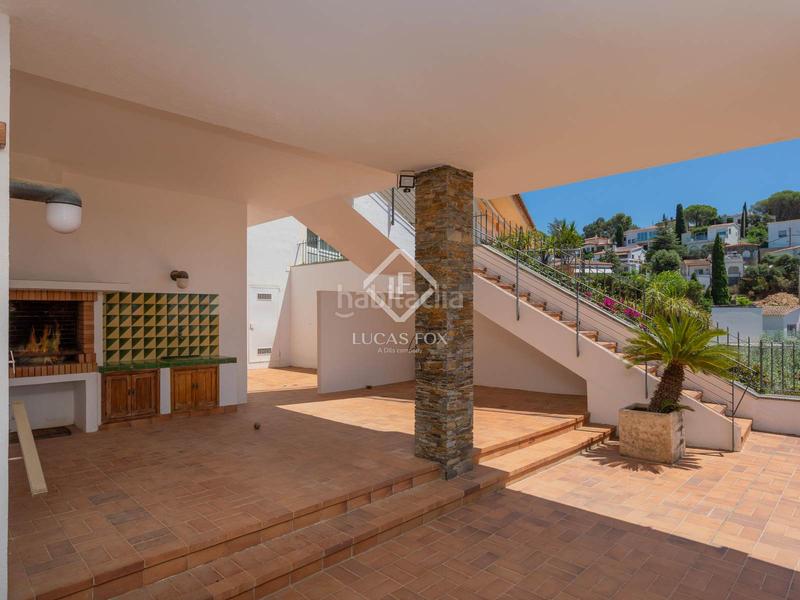 Foto 04be5a1e-4b92-49d6-9b47-bd0818ca04ba. Chalet exclusiva villa con espectaculares vistas a la bahía en venta en una zona privilegiada y soleada, muy cerca del centro de en Roses