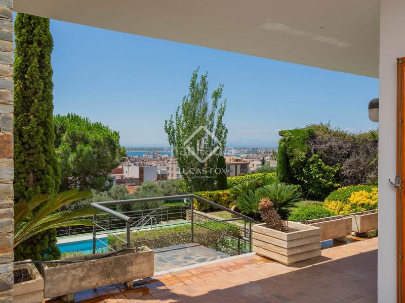 Foto 28aae585-f18d-4c1f-b683-6652e9d1402e. Chalet exclusiva villa con espectaculares vistas a la bahía en venta en una zona privilegiada y soleada, muy cerca del centro de en Roses