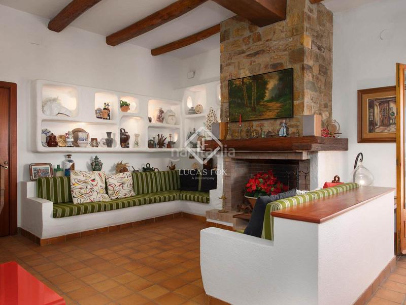 Foto 3edfc5c1-d1ba-47f1-9fce-ea7df9c13583. Chalet exclusiva villa con espectaculares vistas a la bahía en venta en una zona privilegiada y soleada, muy cerca del centro de en Roses