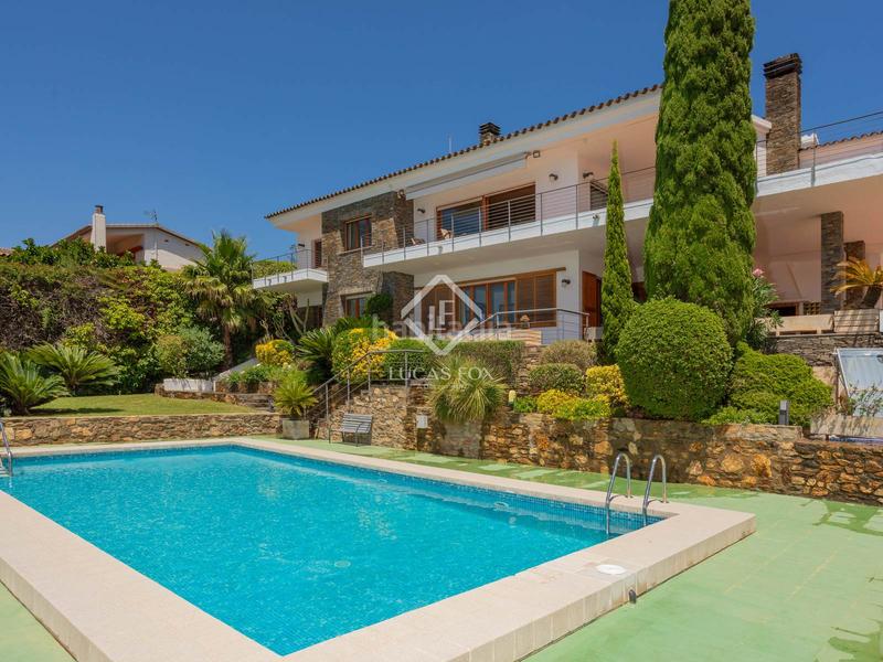 Foto 5b73230c-db4e-40d9-9c33-79baa0838258. Chalet exclusiva villa con espectaculares vistas a la bahía en venta en una zona privilegiada y soleada, muy cerca del centro de en Roses