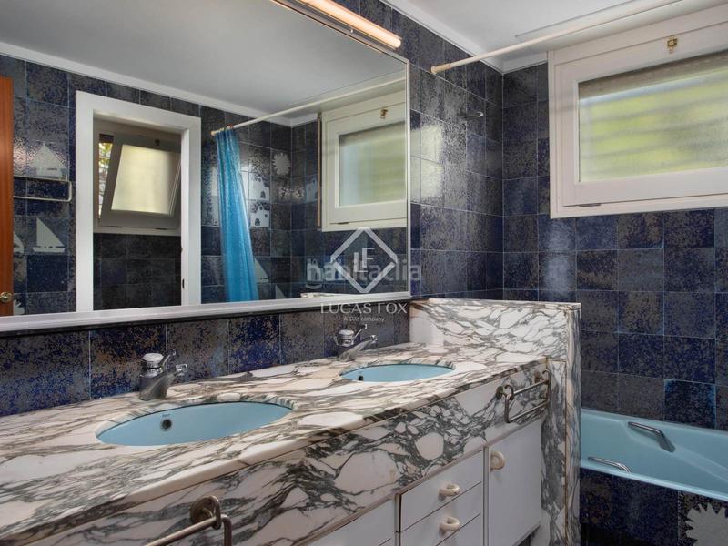 Foto d17ca741-9734-4a07-af5d-8a645446bb72. Chalet exclusiva villa con espectaculares vistas a la bahía en venta en una zona privilegiada y soleada, muy cerca del centro de en Roses