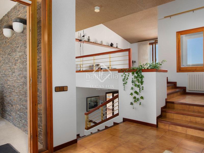 Foto e7d7cccf-0ff6-4c8c-a7de-0a676eb7c64b. Chalet exclusiva villa con espectaculares vistas a la bahía en venta en una zona privilegiada y soleada, muy cerca del centro de en Roses