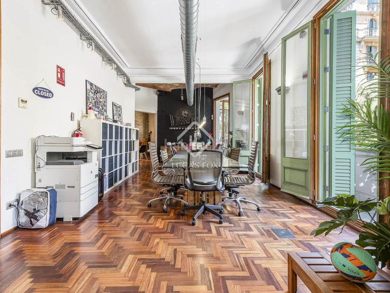 Foto 5cf1c8cd-c8fd-4a7e-bcef-cd96e094d852. Piso  en venta en una finca modernista en el eixample esquerra. en Barcelona