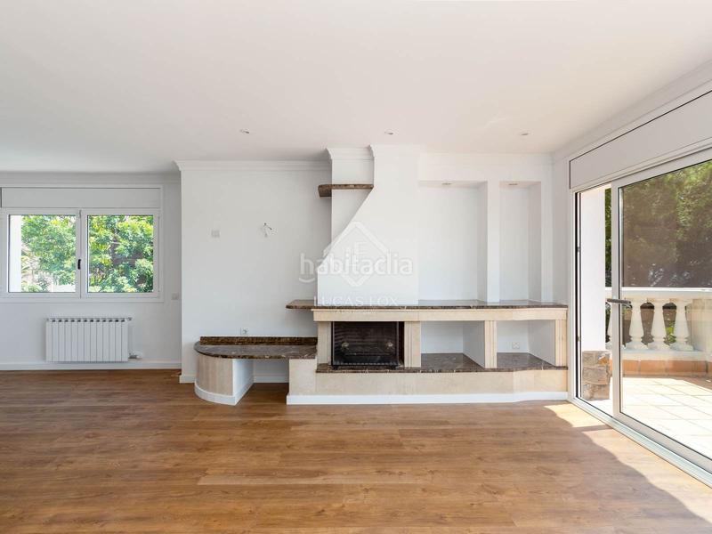 Foto a21b9959-2eeb-49f5-8912-80b729a49c88. Chalet espectacular casa reformada en 2025 con vistas al mar en venta , barcelona en Premià de Dalt