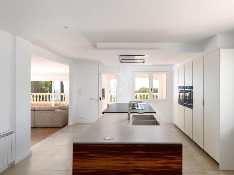 Foto a35b8308-85cb-4e59-8def-5ab70a3972bf. Chalet espectacular casa reformada en 2025 con vistas al mar en venta , barcelona en Premià de Dalt