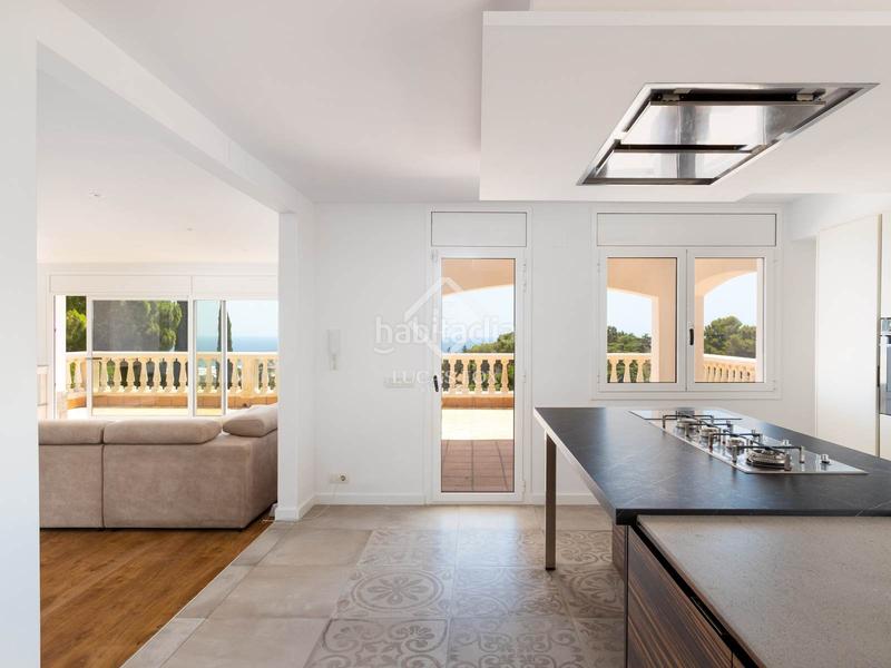 Foto aeb5e79e-69f3-4d2f-aa5c-444137359365. Chalet espectacular casa reformada en 2025 con vistas al mar en venta , barcelona en Premià de Dalt