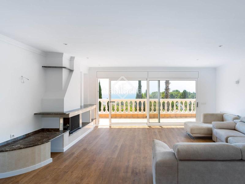 Foto d6ef31a9-02c6-427c-a742-91a9577e28fc. Chalet espectacular casa reformada en 2025 con vistas al mar en venta , barcelona en Premià de Dalt