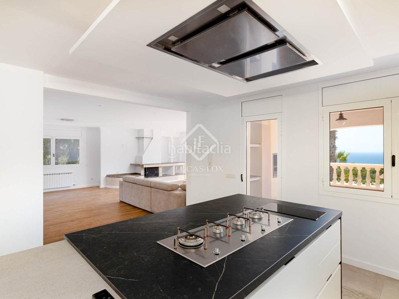 Foto dfb27ea4-3cdd-4f53-b52f-e6549d7e1151. Chalet espectacular casa reformada en 2025 con vistas al mar en venta , barcelona en Premià de Dalt