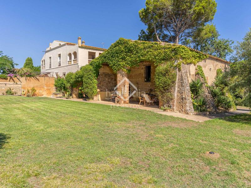 Foto 43a9ce5d-1f1d-4612-9ec2-2bbb997a449b. Casale con riscaldamento parcheggio piscina in Garrigàs