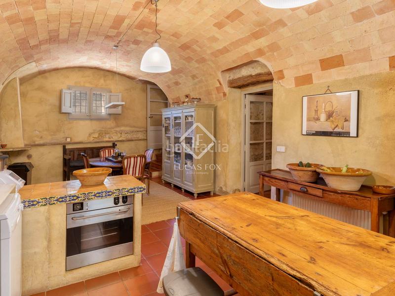 Foto 627655c9-79e0-409f-9d90-9752b768f4f6. Casale con riscaldamento parcheggio piscina in Garrigàs