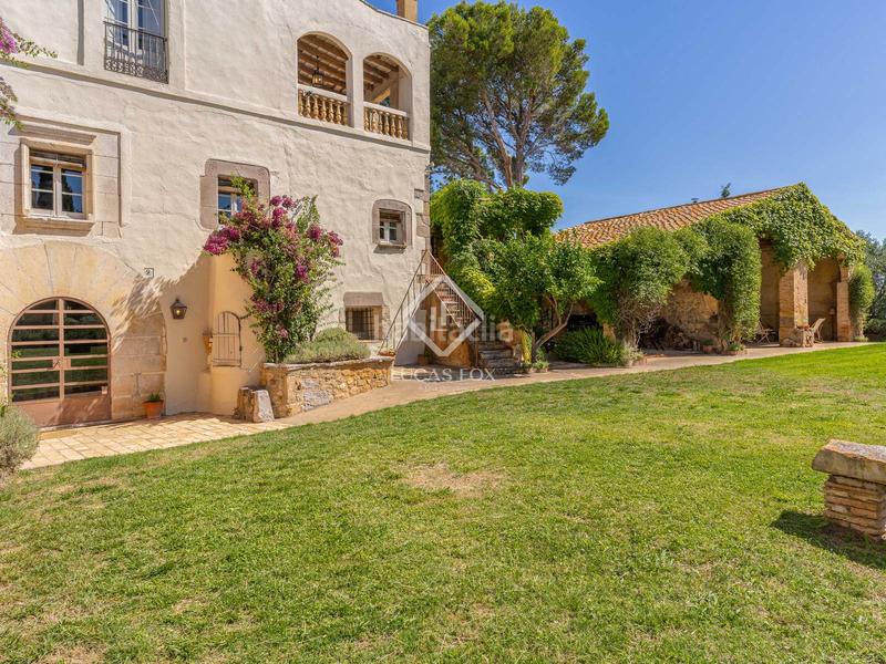 Foto 840c7632-3a43-4820-bfcf-44068bba0e77. Casale con riscaldamento parcheggio piscina in Garrigàs