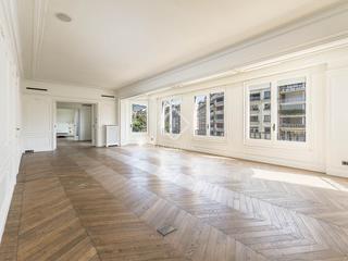 Alquiler Piso en Sant Gervasi - Galvany. Fabuloso piso de 300 m exterior para alquiler de larga duración