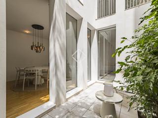 Miete Etagenwohnung in Baix Guinardó. Loft duplex en excelentes condiciones de 4 dormitorios en alquil