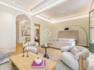 Piso en Dreta de l´Eixample. Piso en excelentes condiciones de 4 dormitorios en venta en eixa