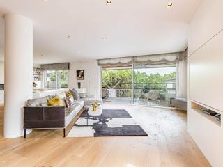 Appartement à Pedralbes. Piso en excelentes condiciones de 3 dormitorios con 25m terraza