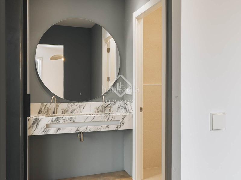 Foto 1532dd68-9ea2-4aff-975c-3ec743813e68. Pis amb calefacció a Sant Antoni Barcelona