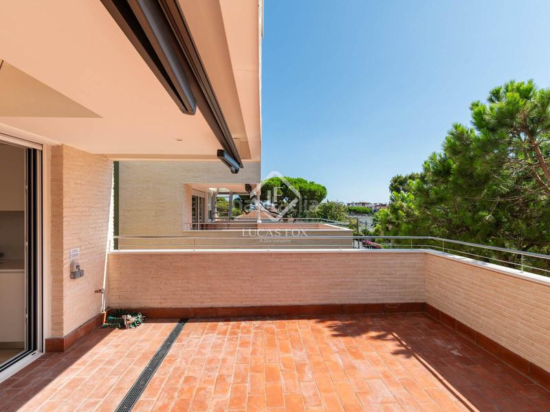 Foto 147fb4d3-1dc9-438a-9689-83faafea5962. Alquiler piso  en alquiler, excelentes condiciones, con dos dormitorios y terraza de 24 m con vistas al mar en Castelldefels