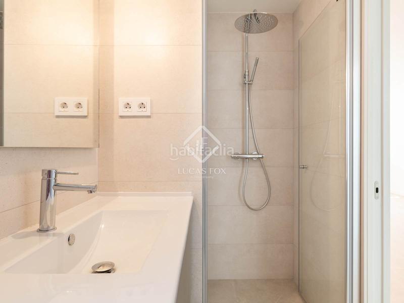 Foto 93efbee5-72e1-419e-bfb1-30b06c61a0d0. Alquiler piso  en alquiler, excelentes condiciones, con dos dormitorios y terraza de 24 m con vistas al mar en Castelldefels