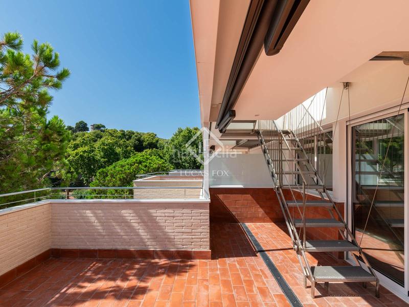 Foto e14aeb3c-de62-41ae-a4fc-1c7927039271. Alquiler piso  en alquiler, excelentes condiciones, con dos dormitorios y terraza de 24 m con vistas al mar en Castelldefels