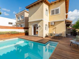 Lloguer Xalet a Baixador. Villa en excelentes condiciones de cuatro dormitorios en alquile