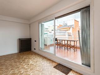 Pis a Guinardó. Piso de 3 dormitorios con 34m terraza en venta en hortaguinardó,