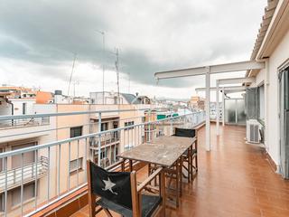 Appartement à Guinardó. Piso de 3 dormitorios con 34m terraza en venta en hortaguinardó,