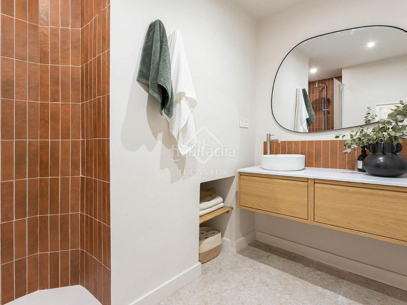 Foto 5d660b50-3501-41b6-9d33-febb309540dd. Piso  en excelentes condiciones de tres dormitorios en venta en poble sec, en Barcelona