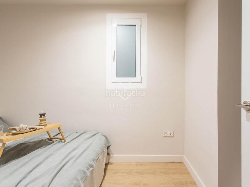 Foto fe6080d0-c760-4f9b-8f8e-1e072e5dd075. Piso  en excelentes condiciones de tres dormitorios en venta en poble sec, en Barcelona