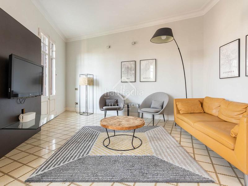 Foto 8d829aec-85ae-4374-a97a-46fc6e56d2d3. Piso magnífico piso en venta con dos habitaciones y tres baños en una finca catalogada con vistas directas a la catedral en el barrio g en Barcelona