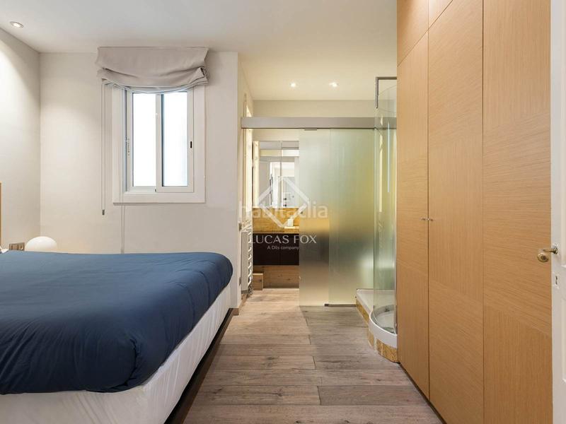 Foto ca7d34f4-c8af-44f2-a59b-c13f8f4f06f6. Piso magnífico piso en venta con dos habitaciones y tres baños en una finca catalogada con vistas directas a la catedral en el barrio g en Barcelona