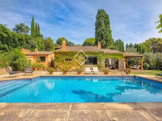 Chalet en Fornells-Aiguablava. Encantadora villa con jardín y piscina privada, a escasa distanc