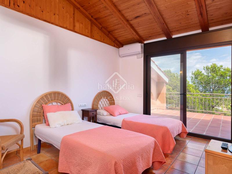 Foto 0450d597-4700-4983-b78b-2386a085b325. Chalet villa en excelentes condiciones con fantásticas vistas al mar y licencia turística, en venta , costa brava en Tamariu