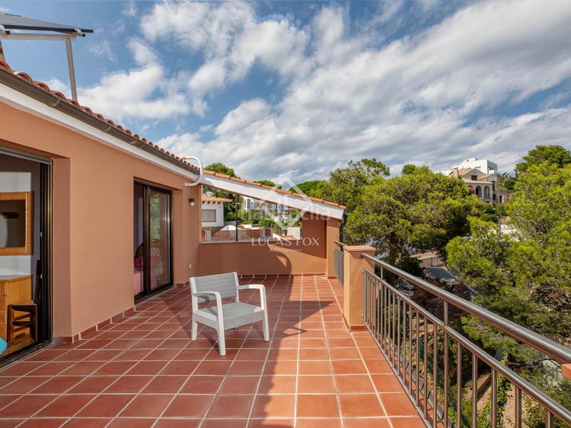 Foto 0b701a88-bd6e-4a85-adcd-2e5b8a490ef0. Chalet villa en excelentes condiciones con fantásticas vistas al mar y licencia turística, en venta , costa brava en Tamariu