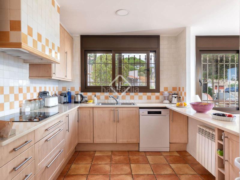 Foto 58fc65d3-8cce-4901-8bee-491f7d8737d2. Chalet villa en excelentes condiciones con fantásticas vistas al mar y licencia turística, en venta , costa brava en Tamariu