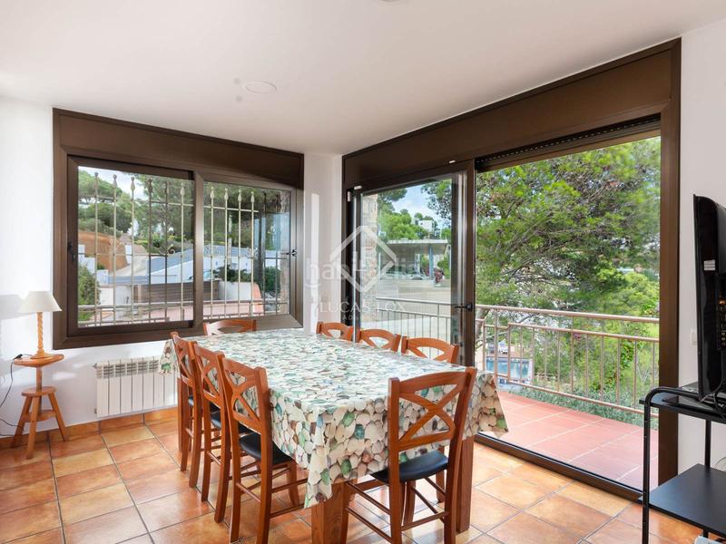 Foto 5ce9d176-74b0-4ec7-ab99-f6c0b03d508f. Chalet villa en excelentes condiciones con fantásticas vistas al mar y licencia turística, en venta , costa brava en Tamariu