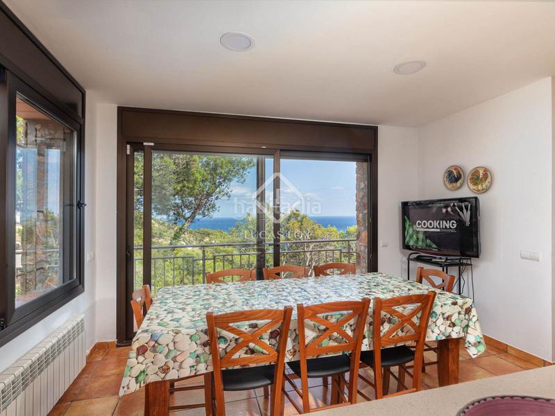 Foto 7660af92-ffc4-4df6-9c9c-da982265ce55. Chalet villa en excelentes condiciones con fantásticas vistas al mar y licencia turística, en venta , costa brava en Tamariu