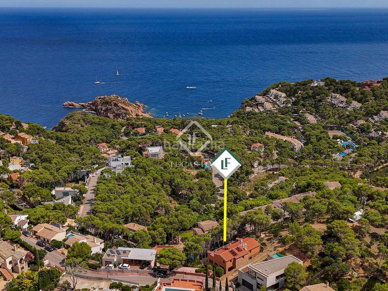 Foto 9a7d7623-b8a4-4e69-b8a6-8f81e70e002b. Chalet villa en excelentes condiciones con fantásticas vistas al mar y licencia turística, en venta , costa brava en Tamariu